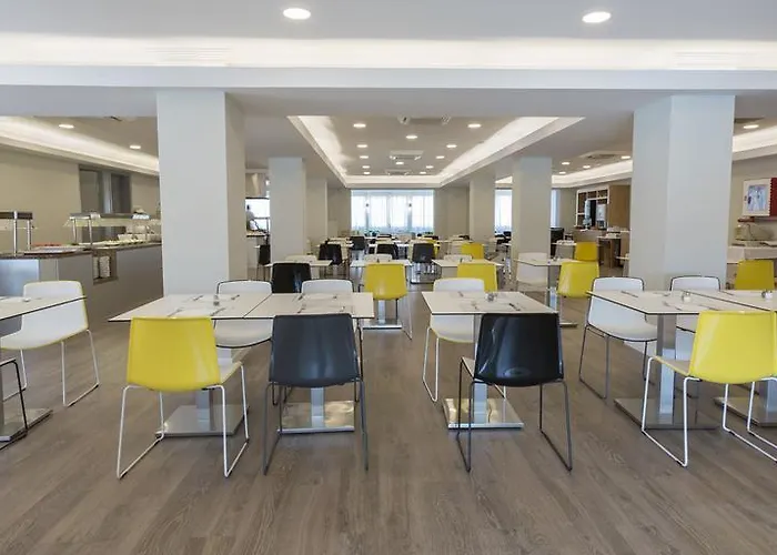 Sunconnect Delfines Ciutadella (Menorca)